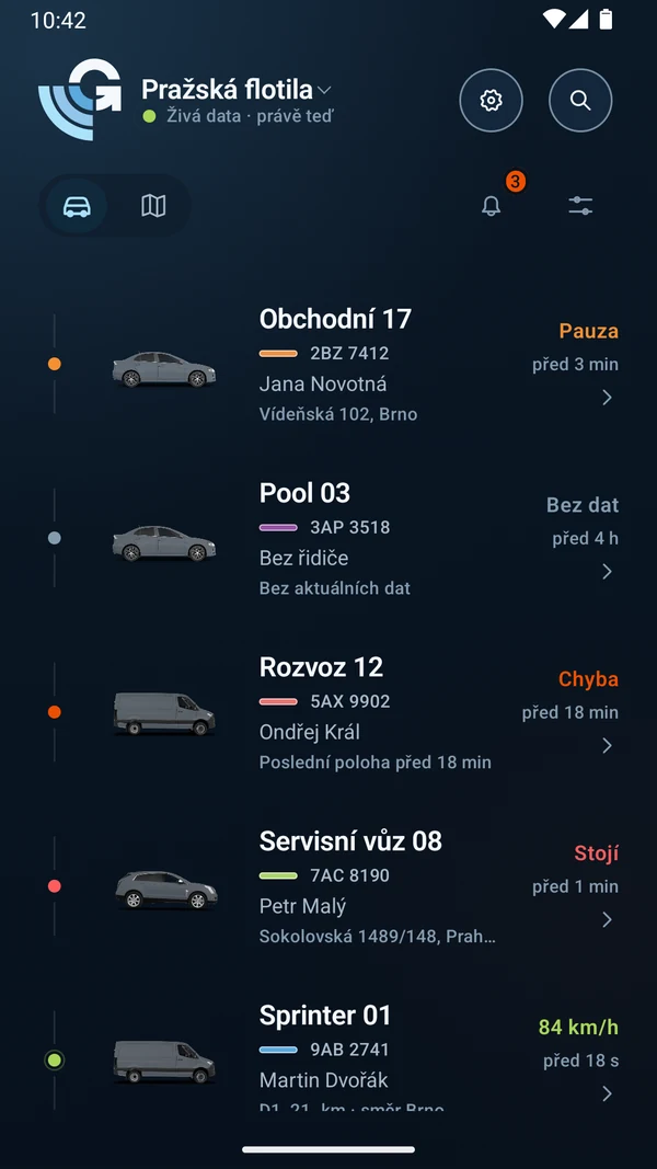GPS Dozor 4.0 — ukážková flotila na Androide s prevádzkovými stavmi v tmavom režime